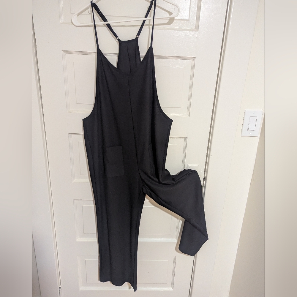 Black Women's Jumpsuit With Pockets And Adjustable Spaghetti Straps, Size XL